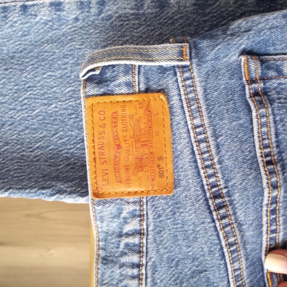 Levi's Light Blue Straight Leg Jeans - Picture 6 of 7